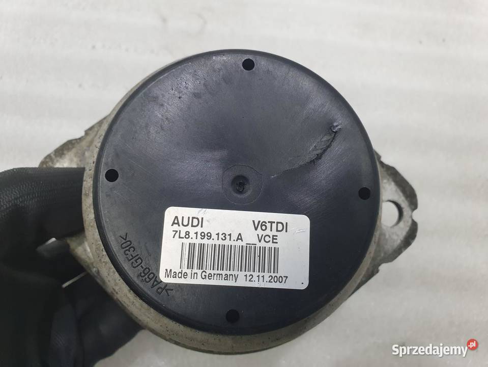 PODUSZKA SILNIKA AUDI Q7 30 TDI 0515 7L8199131A