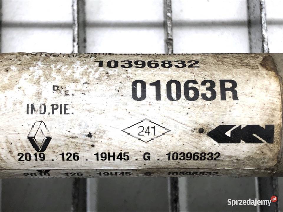 PÓŁOŚ PRAWY PRZÓD RENAULT MEGANE IV 15 116