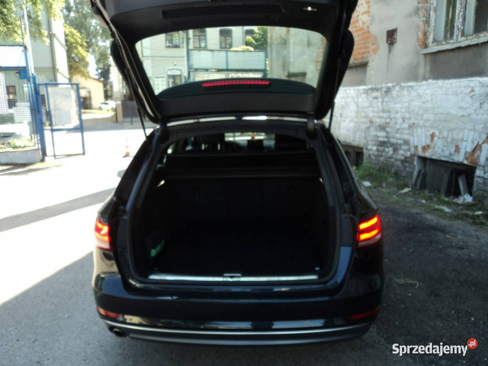 Audi A4 sprzedam ładne AUDI a4 AVANT B9 2015 A4 lubelskie Lublin