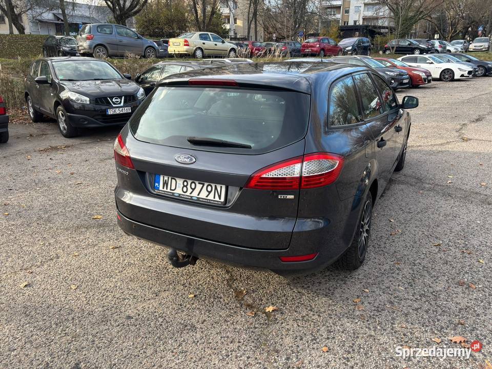 Wynajem Ford Mondeo Kombi Komfort i przestrzeń Warszawa