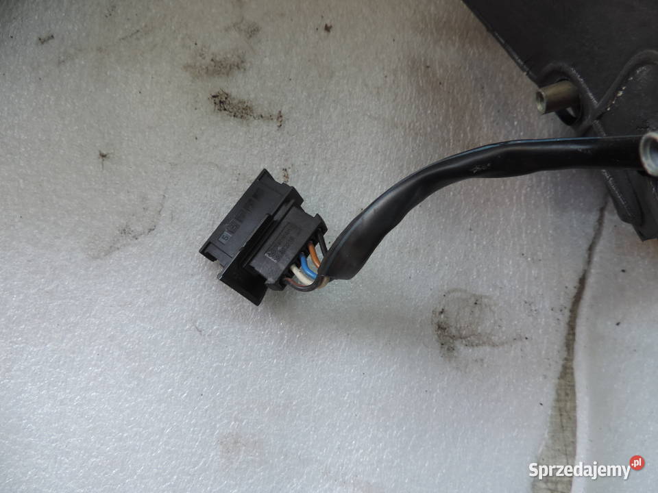 VW GOLF 3 LUSTERKO LEWE ELEKTRYCZNE LB9A Karoseria Nowy Sącz