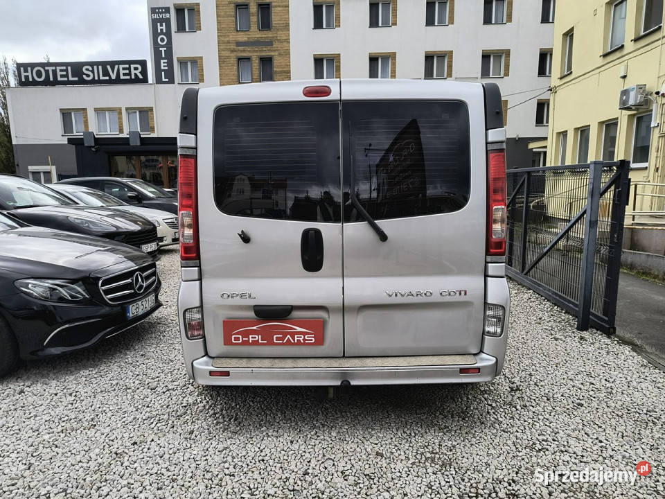 Opel Vivaro 9cio osobowy Salon HAK ALU I centralny zamek kujawsko-pomorskie Bydgoszcz
