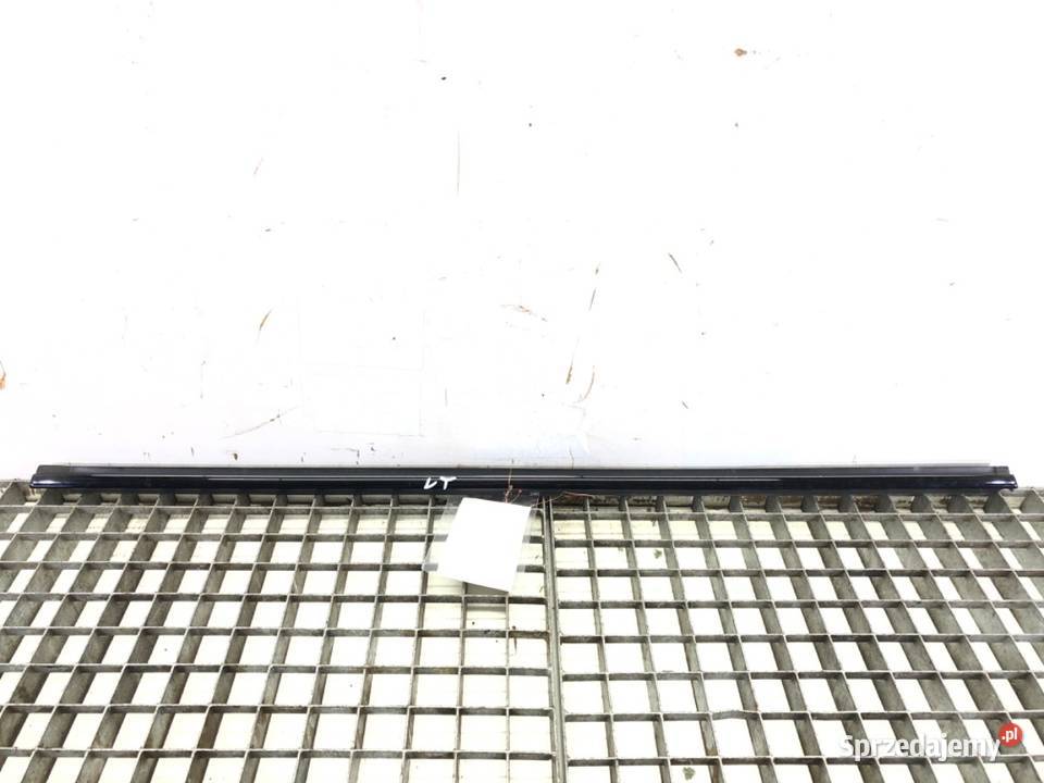 LISTWA ZGARNIAJĄCA TYŁ LEWA BMW F36 Części samochodowe