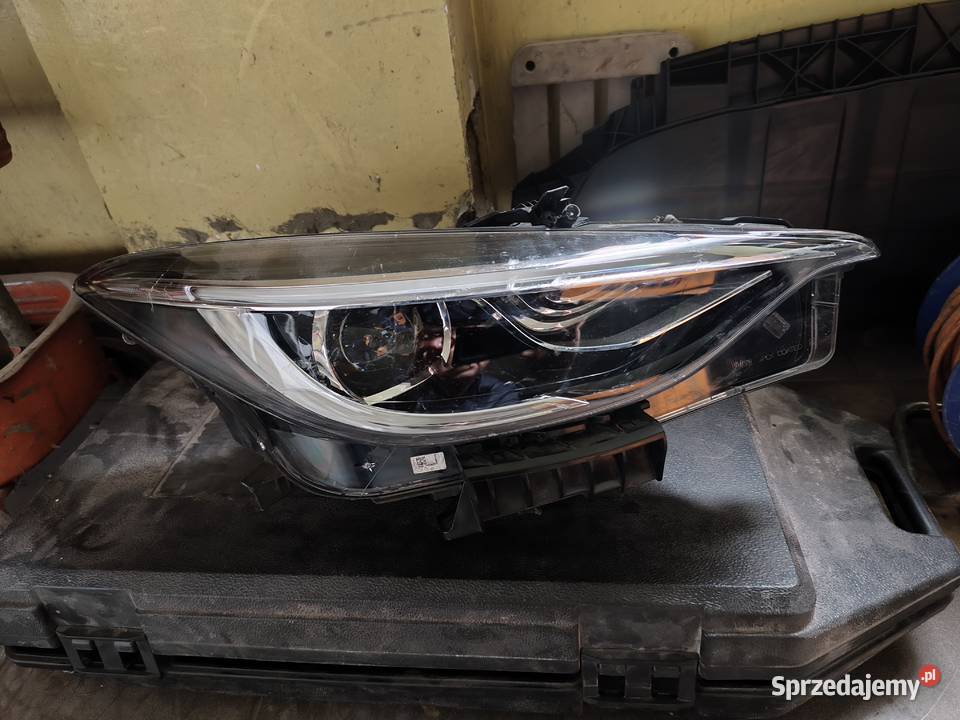 Reflektor prawy Infiniti q30 90070682 Lampy przednie Bochnia