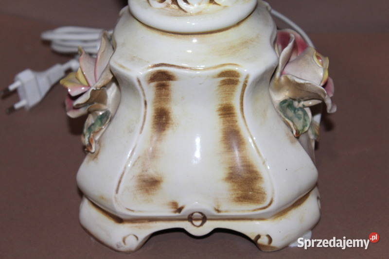 Porcelanowa lampa z różami 1400 FiaF Szczecin
