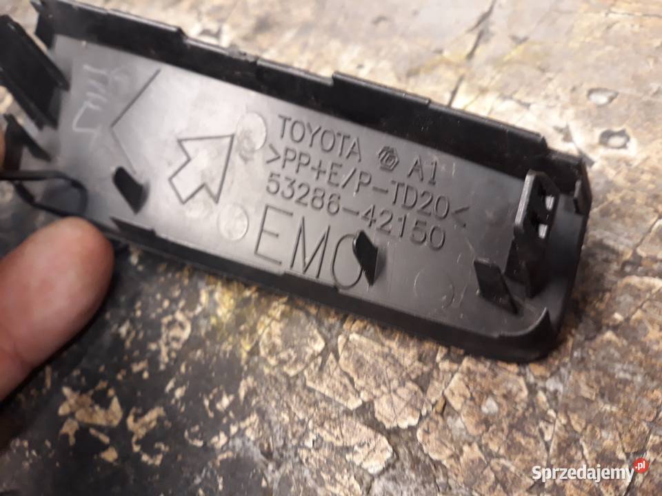 TOYOTA RAV4 V ZAŚLEPKA HAKA ZDERZAKA PRZÓD Karoseria Międzychód