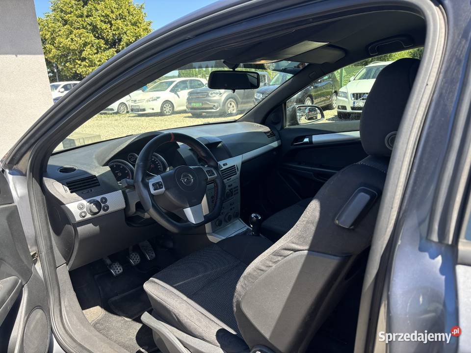 Opel Astra GTC 150KM Paniówki
