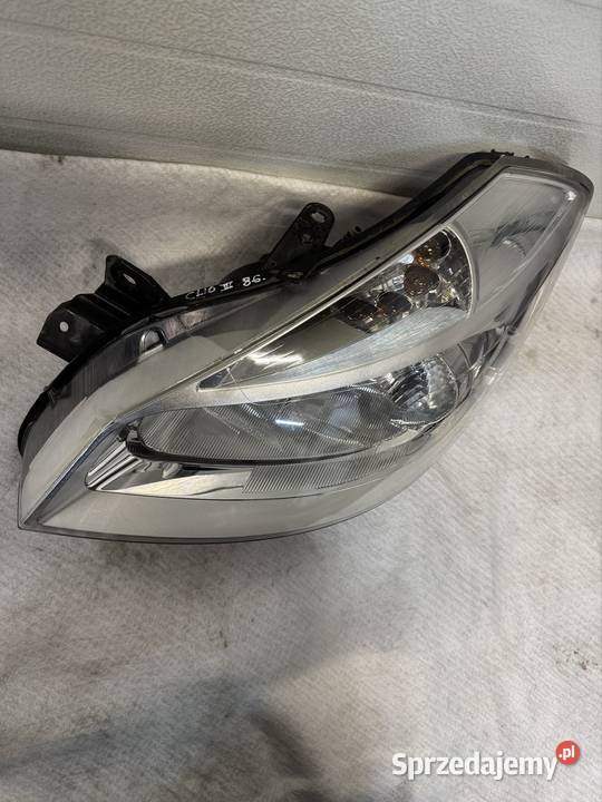 Lampa lewy przód Renault Clio III 0509 Jasienica