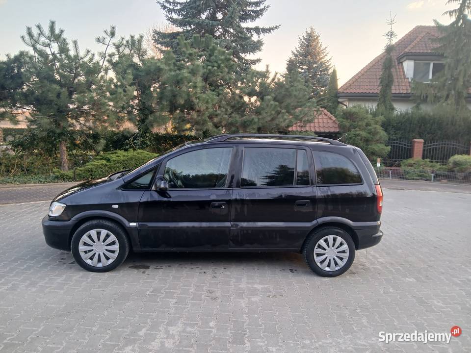 Opel Zafira z Hakiem i długimi opłatami 2002r 20 Płock sprzedam