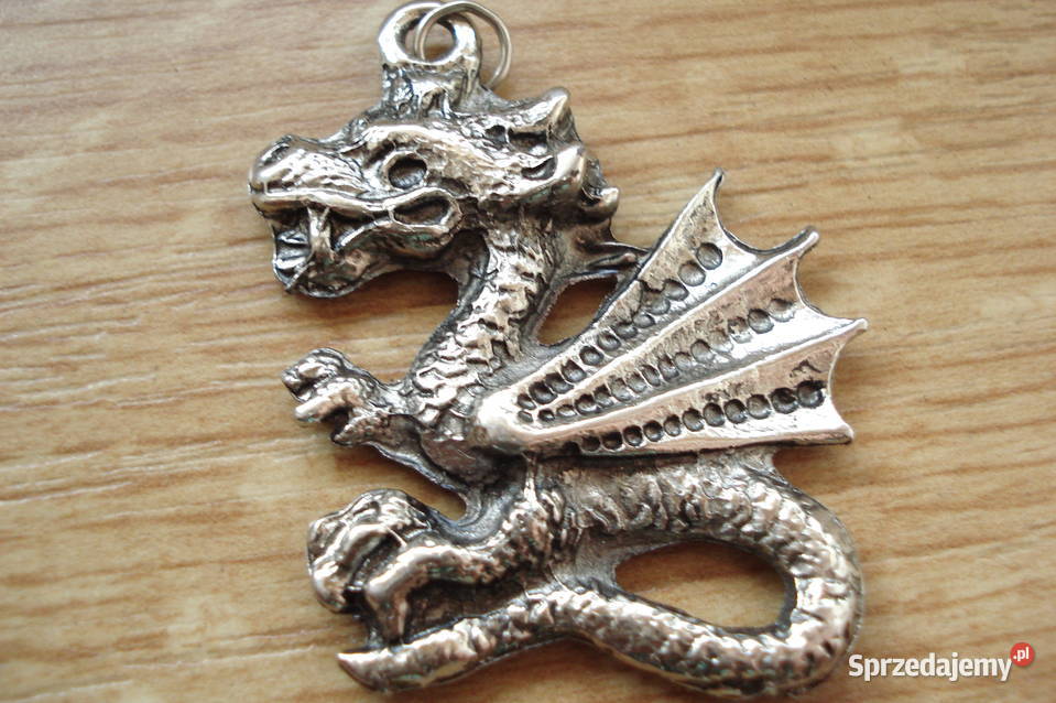 Figurki zwierząt przypinki przywieszki 2 sprzedam