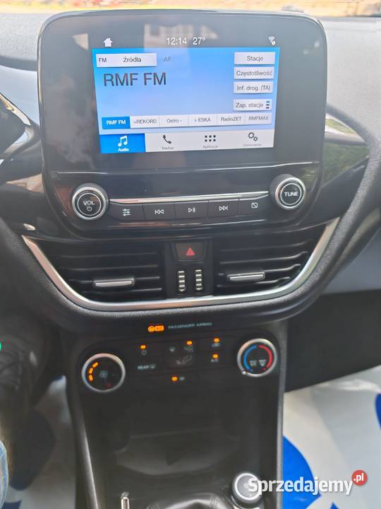 Ford Fiesta Mk8 2018 11 benzyna nieuszkodzony Ostrowiec Świętokrzyski