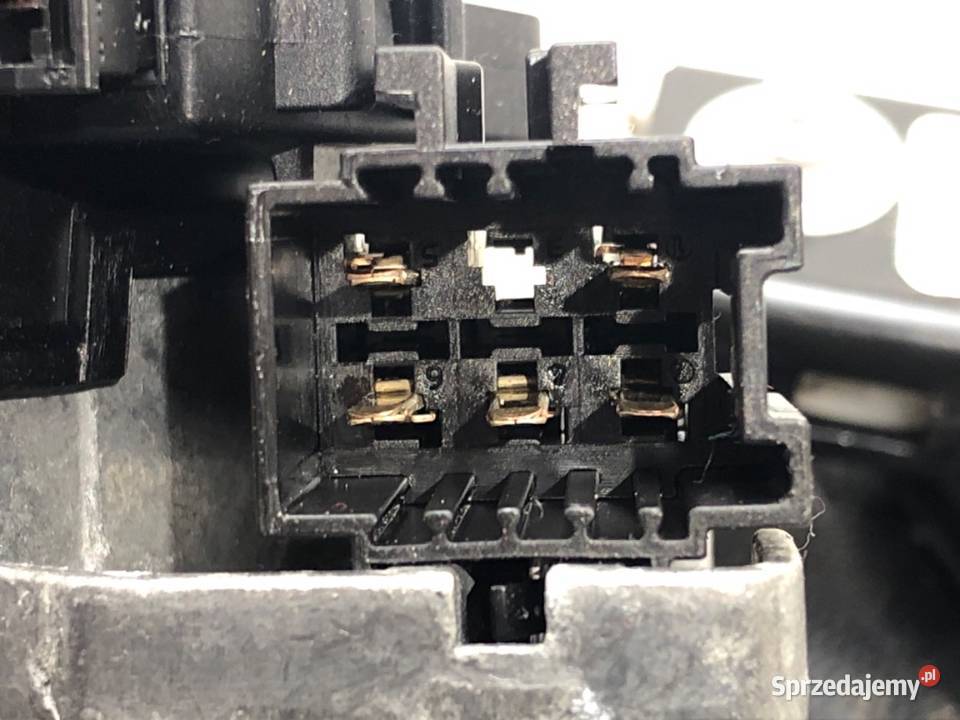 PAS BEZPIECZEŃSTWA PRZÓD PRAWY MERCEDES W221