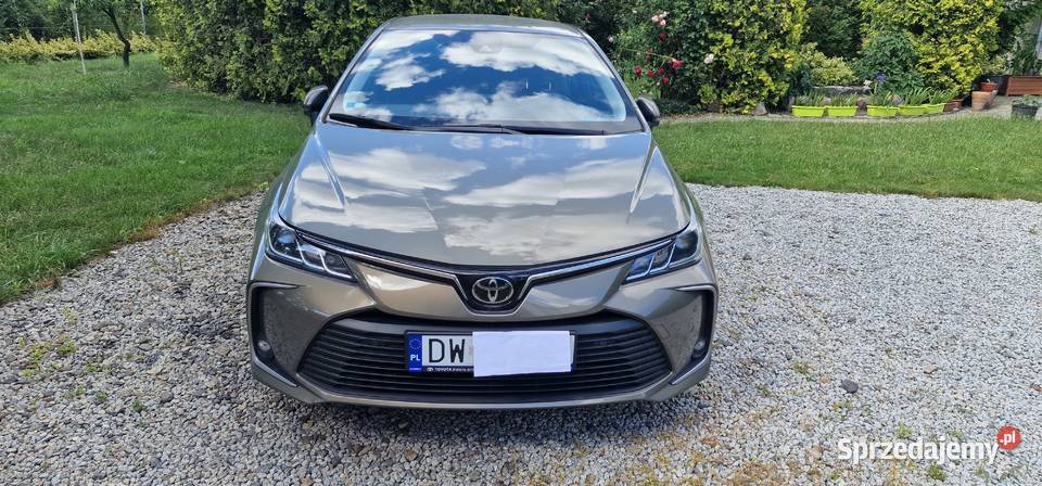Sprzedam Toyotę Corolla sedan 15 Comfort 2022 Corolla dolnośląskie