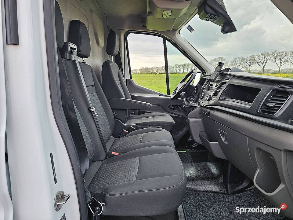 Ford TRANSIT 20 L2H2 Euro6 Trekhaak blaszak 4x2