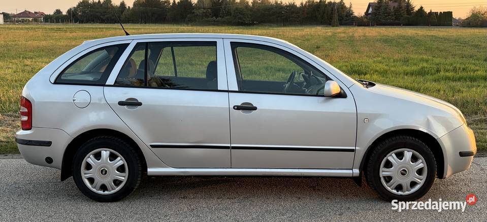 SKODA Fabia Kombi 14 Benzyna GAZ LPG Salon Warszawa