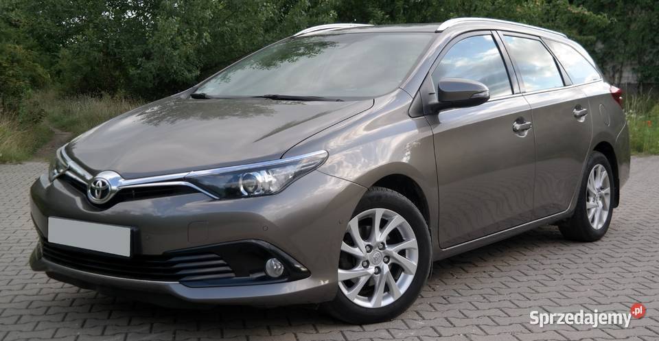 Toyota Auris 1.6 kombi benzyna Salon polska