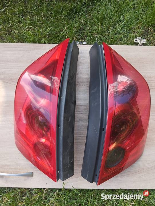 Lampa tylna lewa prawa Nissan Primera P12 lift
