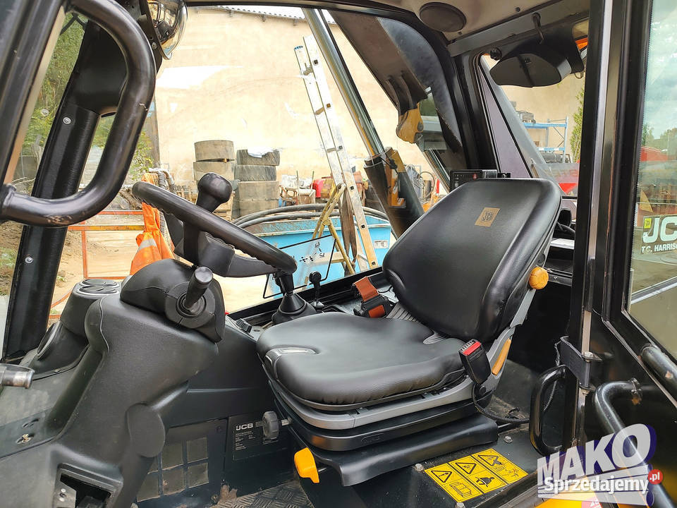 Wózek widłowy teleskopowy JCB TLT35D2WD 5 ton Ostrowiec Świętokrzyski