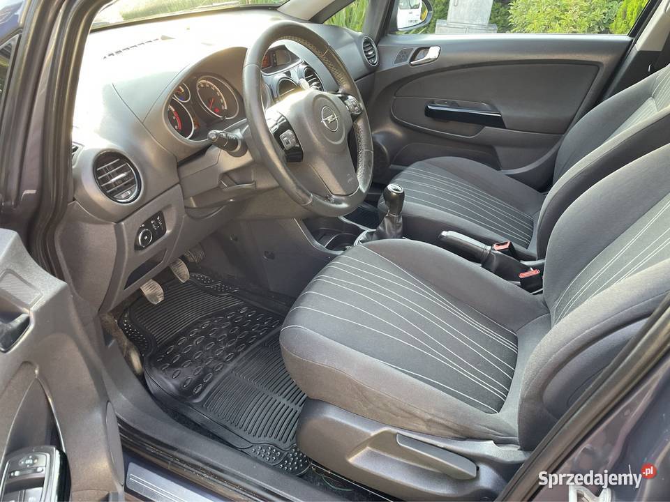 Opel Corsa D 14 16v Benzyna 90 Super STAN poduszka powietrzna Rzeszów
