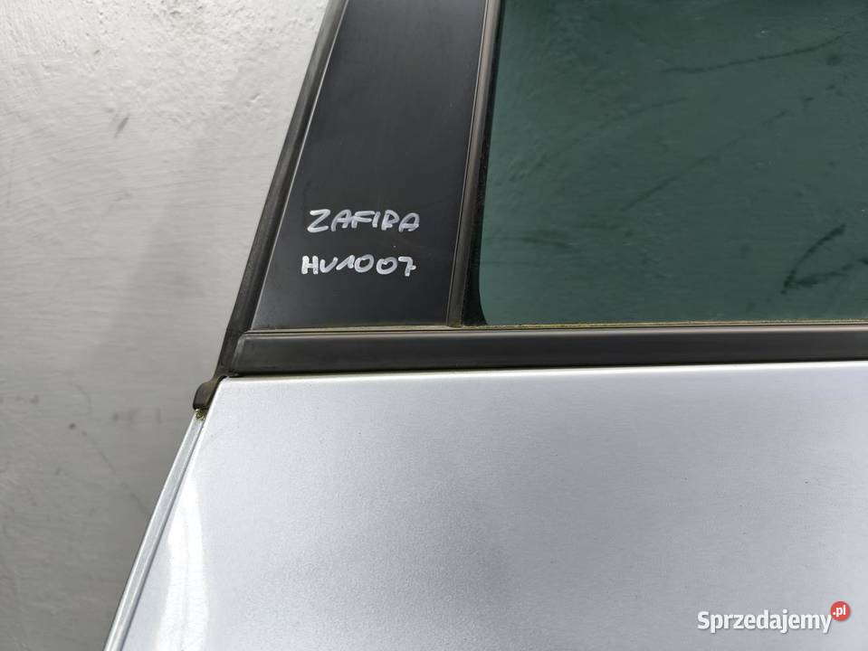 DRZWI LEWY TYŁ OPEL ZAFIRA C 20 CDTI osobowe Części samochodowe