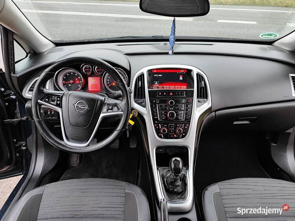 Opel Astra J 2015 r 15 turbo benzyna stan czujnik deszczu