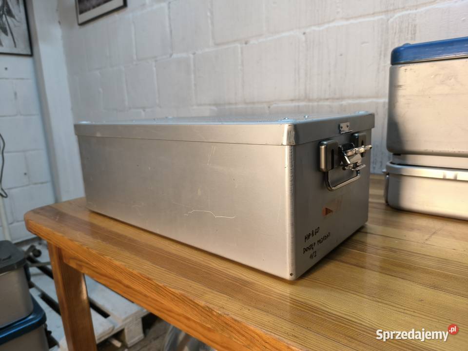 Pojemnik do wyjaławiania puszka do diatermi