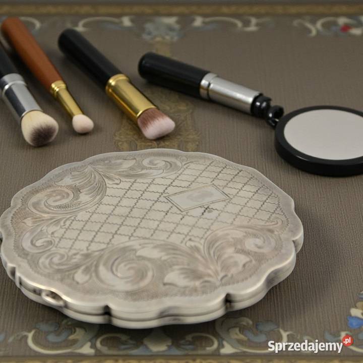 Puderniczka okrągła srebro próby 3 Warszawa Pozostałe mazowieckie Bronisze