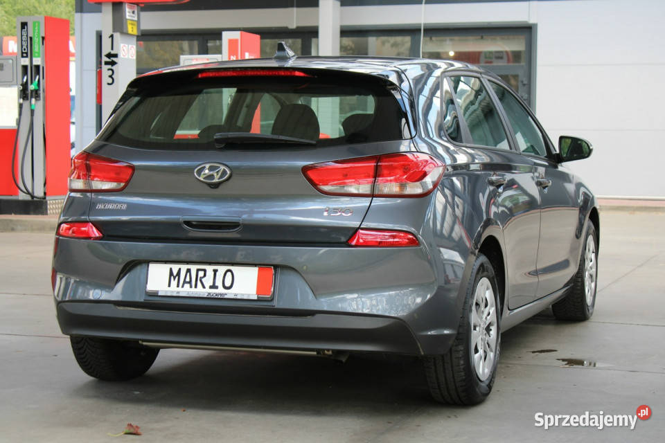 Hyundai i30 Bezwypadkowy maly przebiegBogata nieuszkodzony Gliwice sprzedam