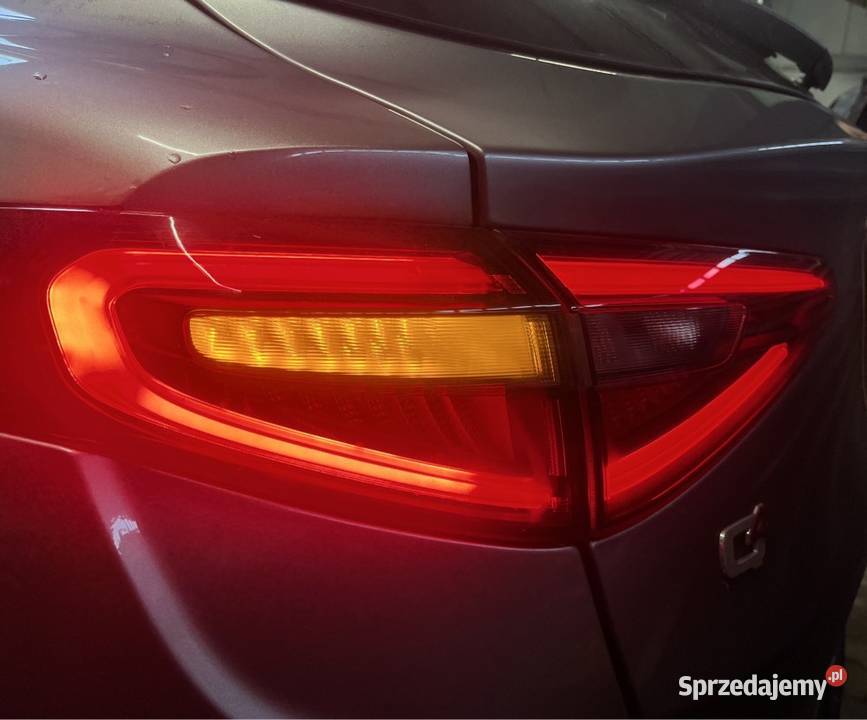 Alfa Romeo Stelvio Giulia USA tylne lampy polski