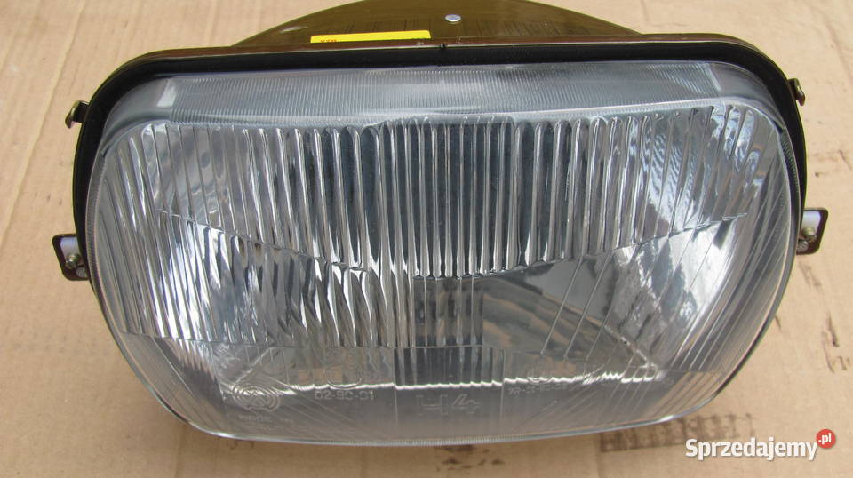 Lampa przednia prawa owalna Skoda 105 Piotrków Trybunalski