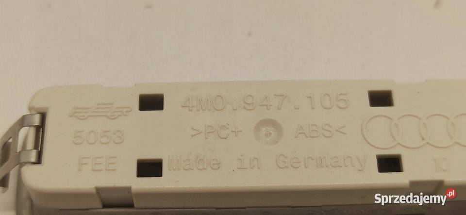 LAMPKA PODSUFITKI LED A4 B9 A5 4M0947105