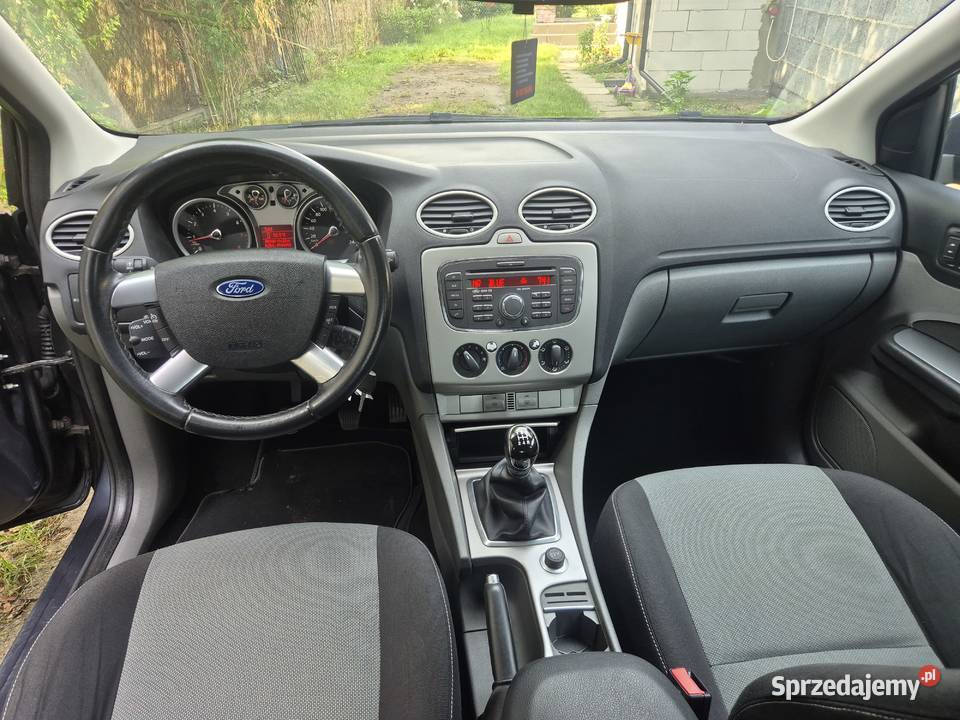 Ford Focus kombi 16 Benzyna 101 Super stan łódzkie sprzedam