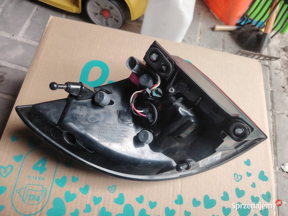 Prawa lampa tył 68229028ad Chrysler Pacifica