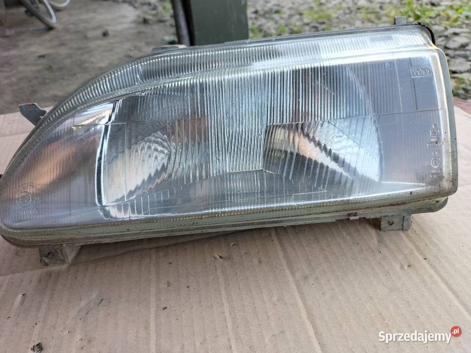 Renault 19 LAMPA PRZÓD PRZEDNIA LEWA Motoryzacja lubelskie