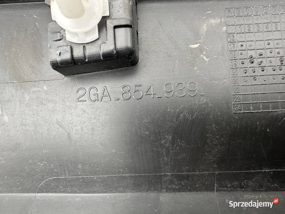 LISTWA DRZWI PRZÓD LEWA VW TROC 2GA854939D wielkopolskie Międzychód