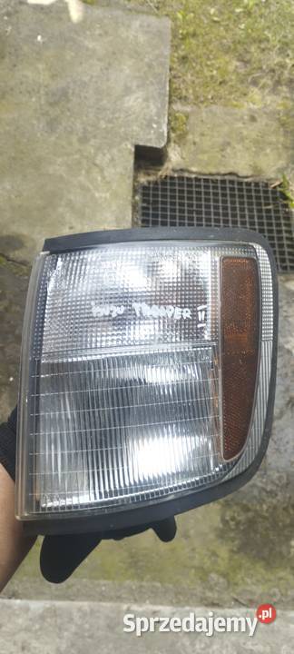 Kierunkowskaz Isuzu Trooper Opel Monterey lifcie Kierunkowskazy Radzymin