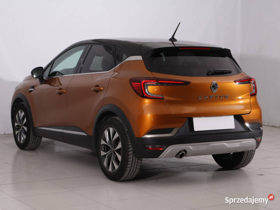 Renault Captur 10 TCe klimatyzacja