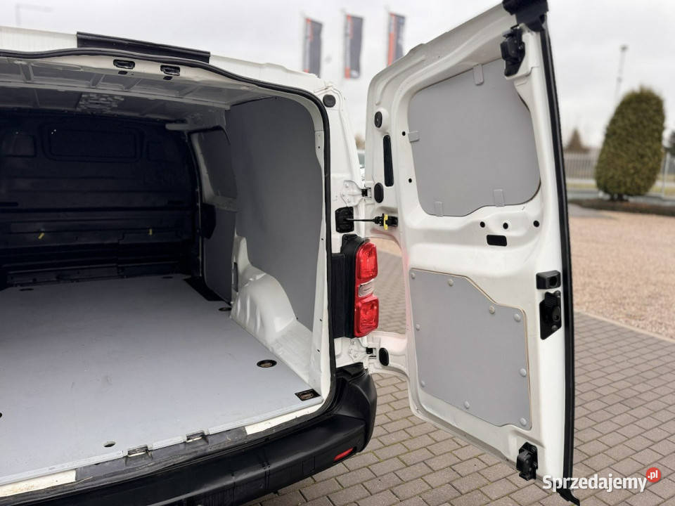 Opel Vivaro 20Cdti 122LongNowe oponyVat1 ASR (kontrola trakcji) Radom