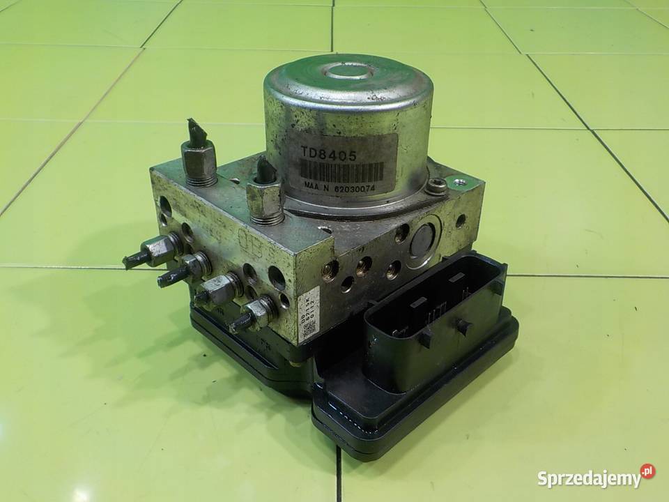 NISSAN LEAF I LIFT AUT 16r HB 5D pompa ABS Suków