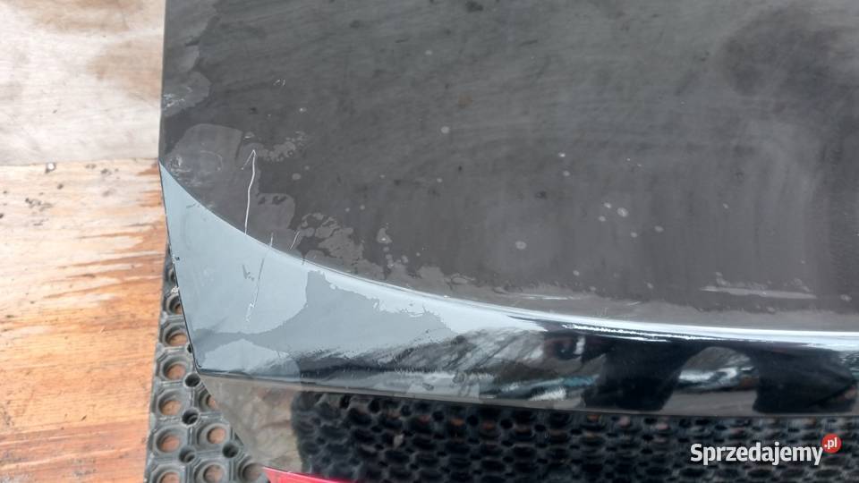 BMW E90 FL SEDAN KLAPA TYŁ 668 Zbierkowo