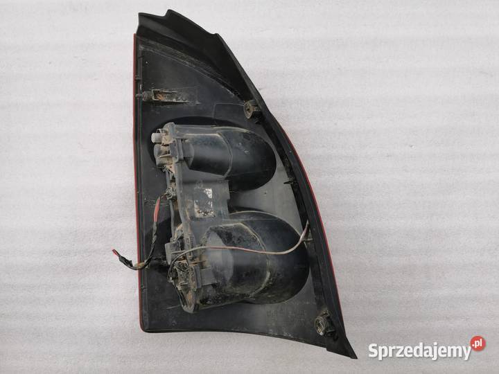 Lampa Prawy Tył Tylna Prawa Nissan Primera P12