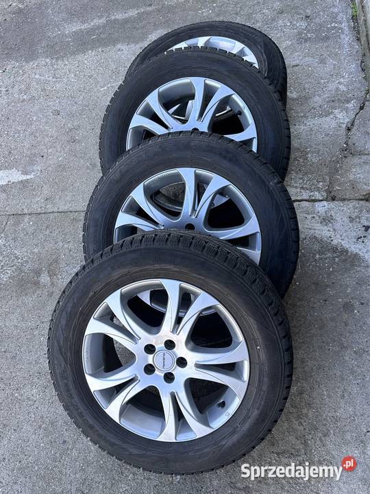 Kola Subaru Forester 2018 22560 R17 Nokian Jastrowie