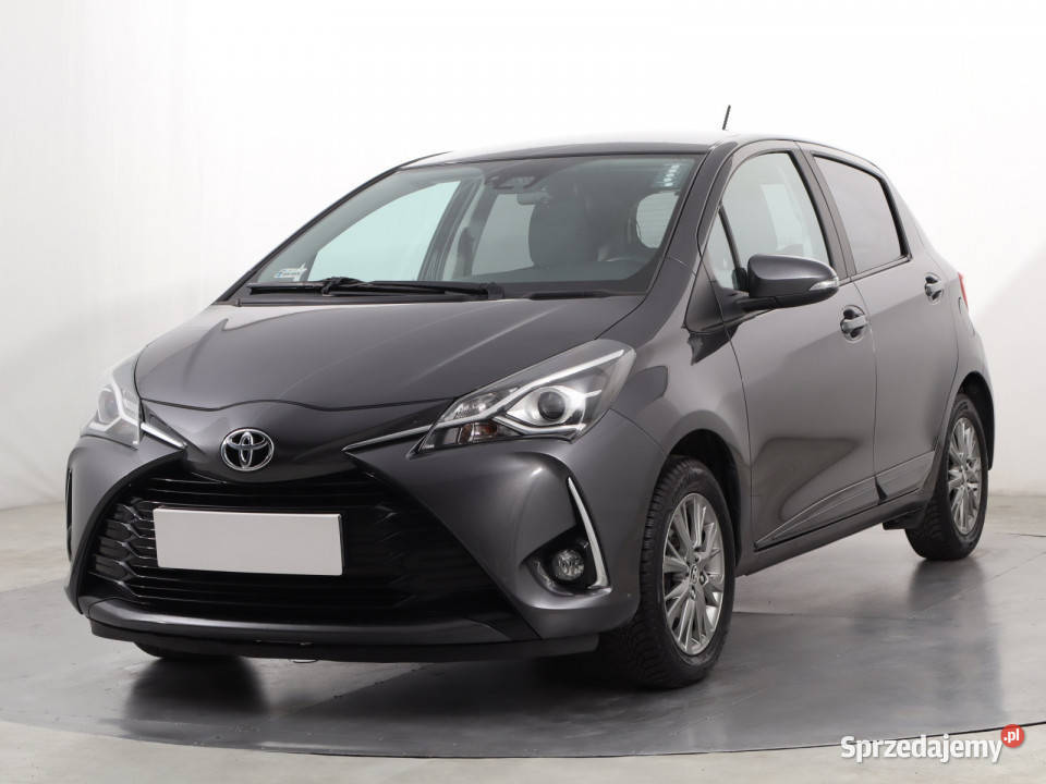 Toyota Yaris 15 Dual VVTi kamera cofania