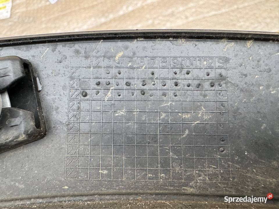 Listwa błotnika przód prawa vw Volkswagen id4 Sieraków