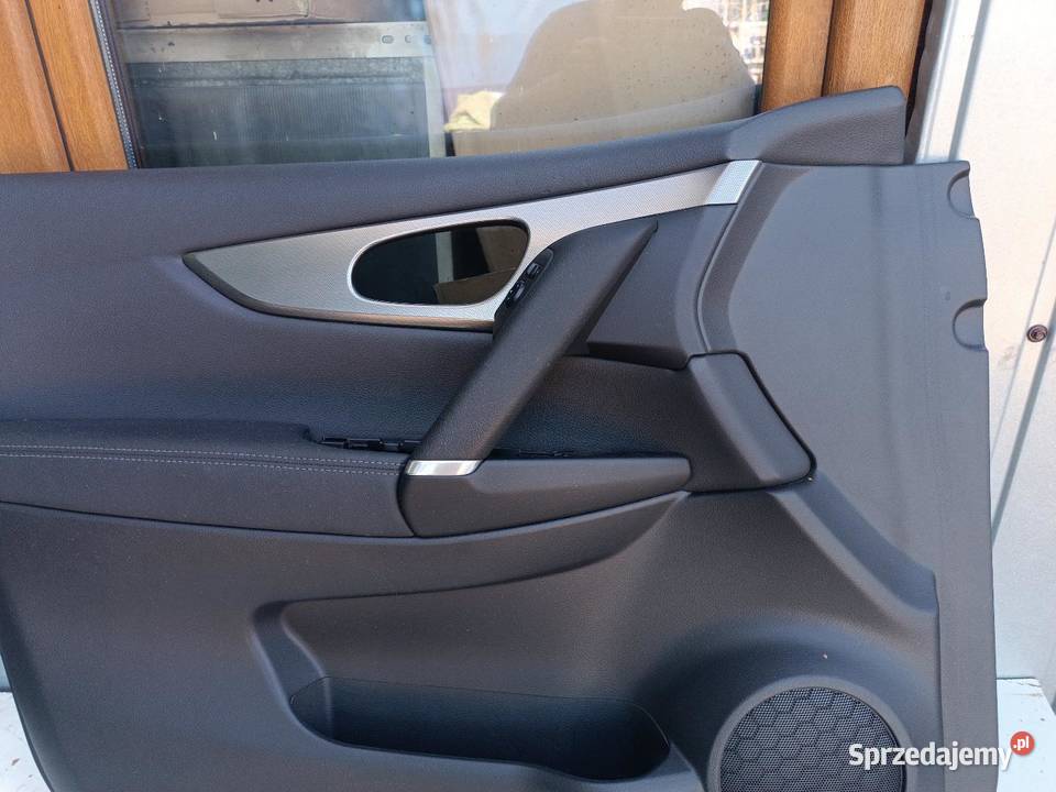 BOCZEK TAPICERKA DRZWI NISSAN QASHQAI J11