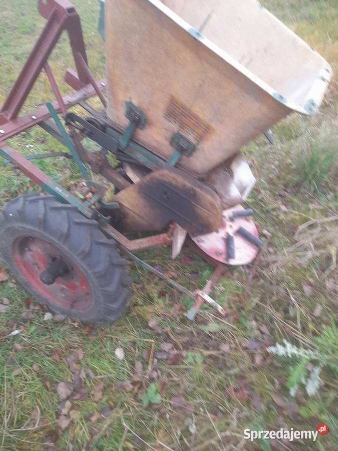 Rozsiewacz nawozy 300 litrów Busko-Zdrój sprzedam