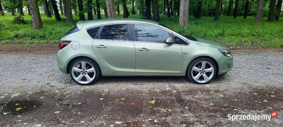 Astra 14 turbo niski przebieg pierwszy Oświęcim