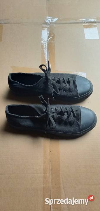 Buty sportowe Trampki 39 Turfy Halówki Małkinia Górna