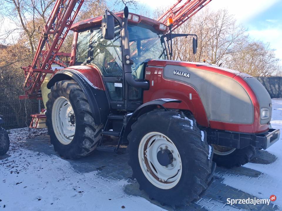 Ciągnik Valtra M120