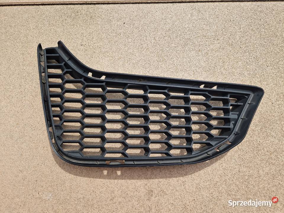 Kratka zderzaka BMW M3 F80 M4 F82 F83 Atrapy